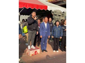 115年2月18日初二縣長至六興宮發紅包