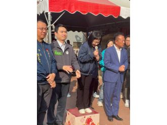 115年2月18日初二縣長至六興宮發紅包