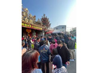 115年2月18日初二縣長至六興宮發紅包