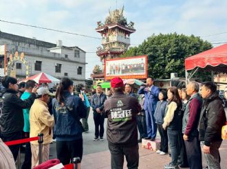 115年2月18日初二縣長至六興宮發紅包