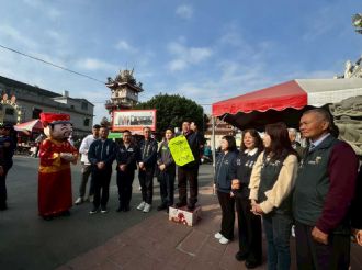 115年2月18日初二縣長至六興宮發紅包