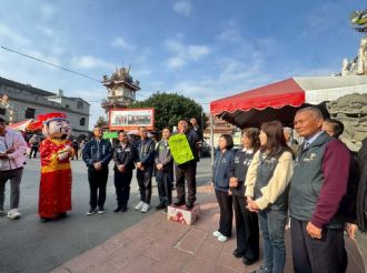 115年2月18日初二縣長至六興宮發紅包