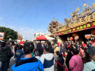 115年2月18日初二縣長至六興宮發紅包