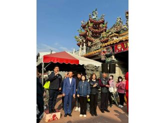 115年2月18日初二縣長至六興宮發紅包