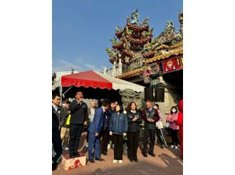 115年2月18日初二縣長至六興宮發紅包