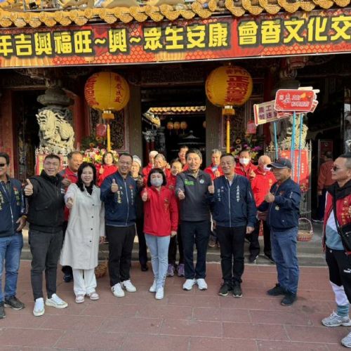 113年2月11日初二縣長至六興宮發紅包